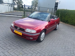 Opel Astra Cabriolet - 1.6i Comfort Luxe uitvoering met leren sportstoelen met stoelverwarming, van 1e eigenaar, origineel Ned