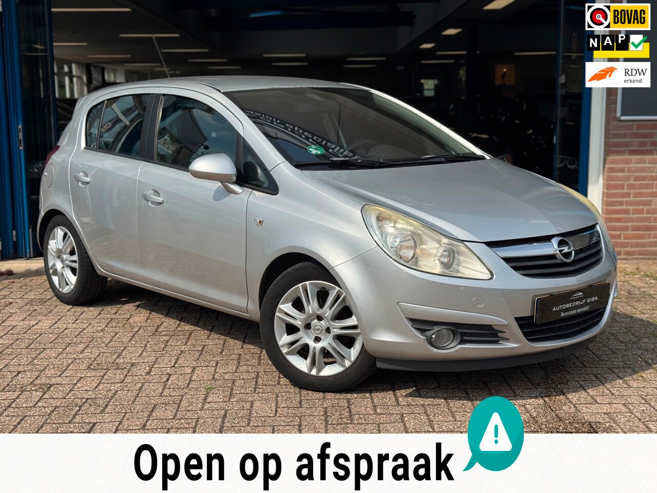 Opel Corsa - 1.4-16V Cosmo 5drs 2008 GRIJS AIRCO CRUISE NAP! - AutoWereld.nl