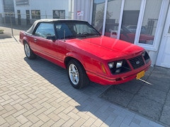 Ford Mustang - 3.8 V6 GLX Zwarte kap (als nieuw), lichtmetalen velgen met goede banden