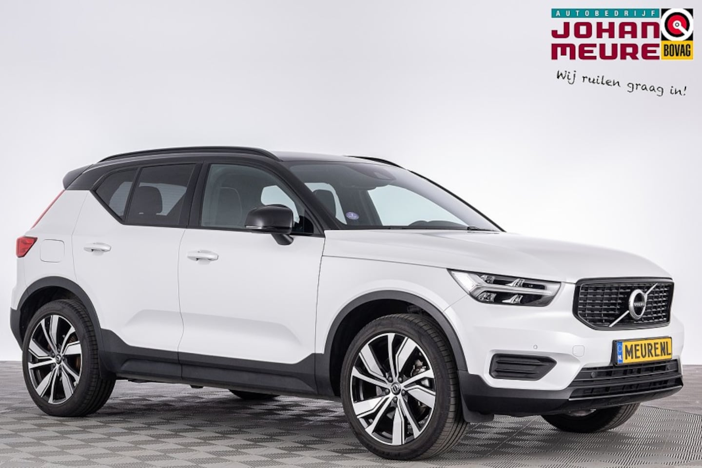 Volvo XC40 - 1.5 T4 Recharge R-Design | Half LEDER | 20 Inch | PHEV - AutoWereld.nl