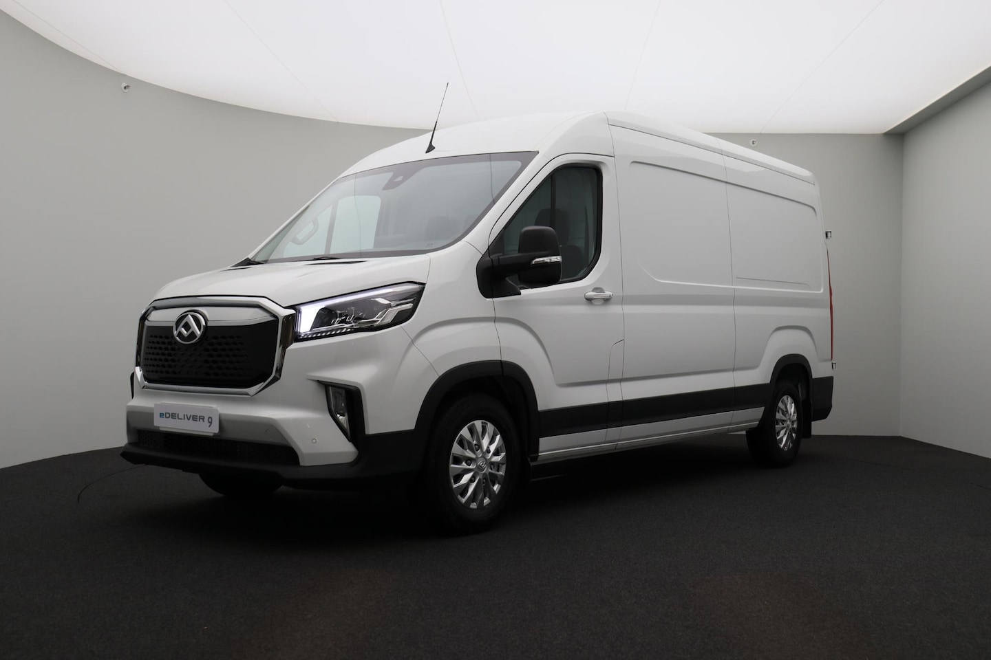Maxus eDeliver 9 - L3H2 Business DEAL 89 kWh | Betrouwbaar Elektrisch Rijden | Camera | Zijschuifdeur R | Ach - AutoWereld.nl