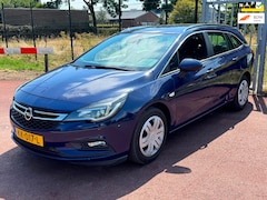 Opel Astra Sports Tourer - 1.6 CDTI Business+LED Adaptive cruise Winterpack