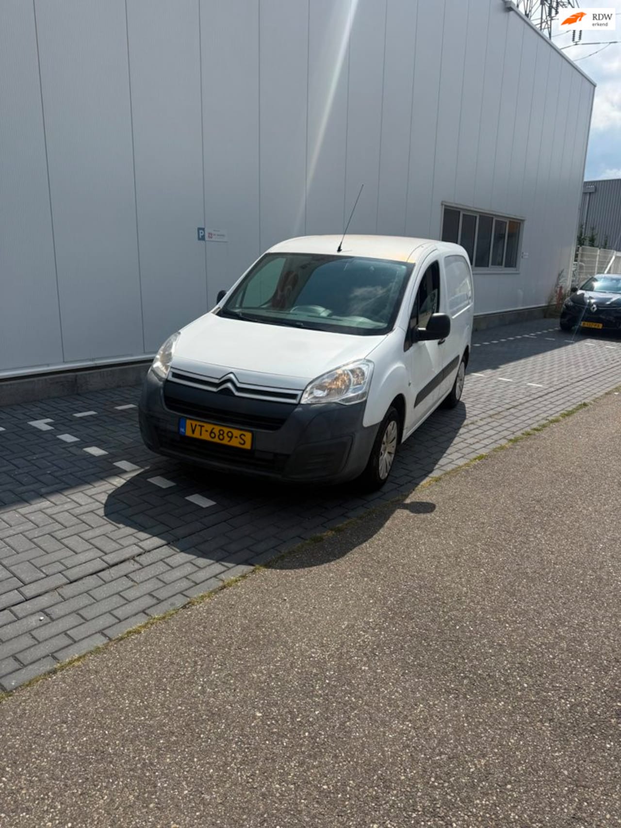 Citroën Berlingo - 1.6 BlueHDI 75 Comfort 1.6 BlueHDI 75 Comfort - AutoWereld.nl