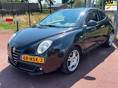 Alfa Romeo MiTo - 1.4 T Distinctive Leder 17inch PDC DNA