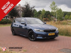 BMW 3-serie Touring - 318i High Executive | Camera | Sfeerverlichting | Apple Carplay | LED-Laser | NL-Auto |