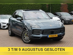 Porsche Cayenne - 3.0 E-Hybrid / Trekhaak / Panoramadak / 360Camera / Head-up / Luchtvering / 21'' / Matrix