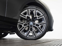 BMW 5-serie Touring - 530e | M Sportpakket | Travel Pack | Comfort Access | 20 inch | Driving Assistant Plus | T