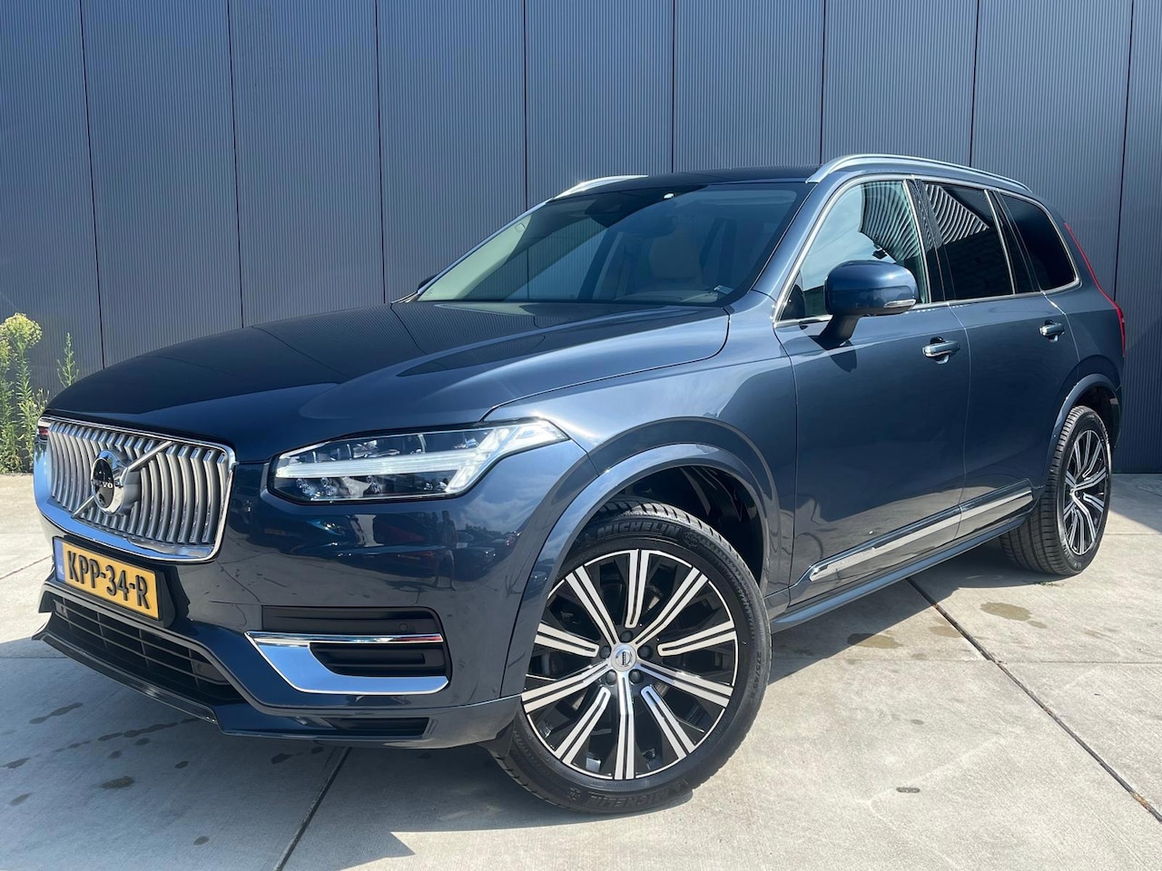 Volvo XC90 - 2.0 B5 AWD Inscription| 360 Camera | Elek. Trekhaak | Memory | Panoramadak | Stoel Verwarm - AutoWereld.nl