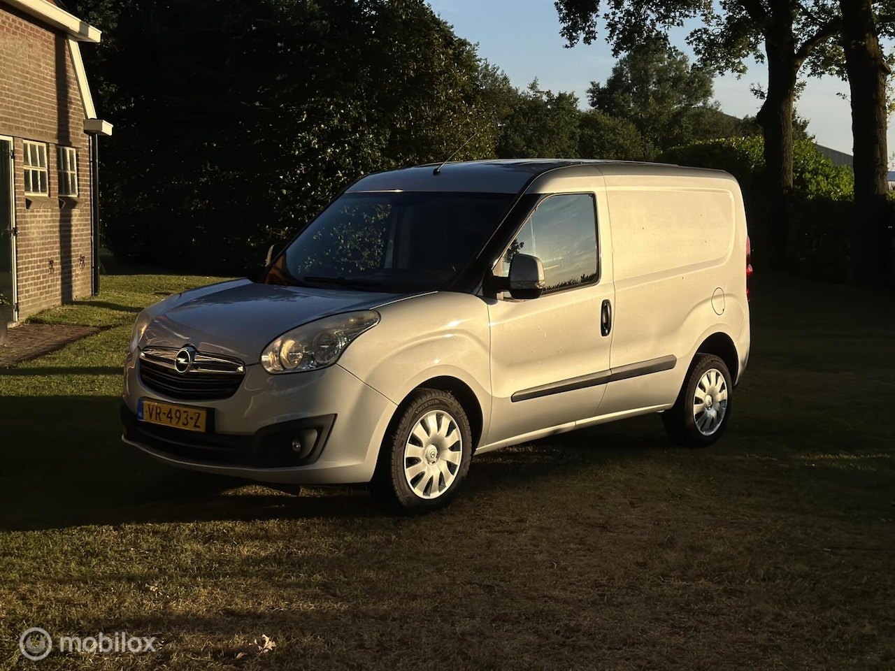 Opel Combo - Fiat Doblo 1.6 CDTi 105pk Sport airco cruise PDC - AutoWereld.nl