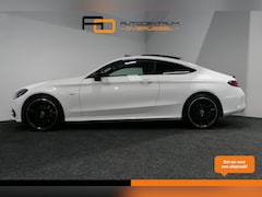 Mercedes-Benz C-klasse Coupé - 200 AMG Line Night Edition / Panoramadak / Apple Carplay - Android Auto / Stoelverwarming