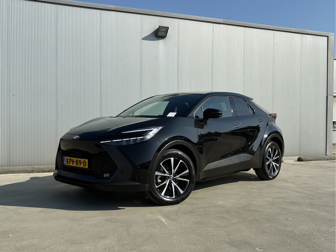 Toyota C-HR - 2.0 Plug-in Hybrid 220 Dynamic | Blindspot monitoring - AutoWereld.nl
