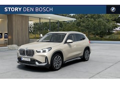 BMW X1 - xDrive30e Automaat / Panoramadak / Trekhaak / Sportstoelen / Comfort Access / Head-Up / Ha