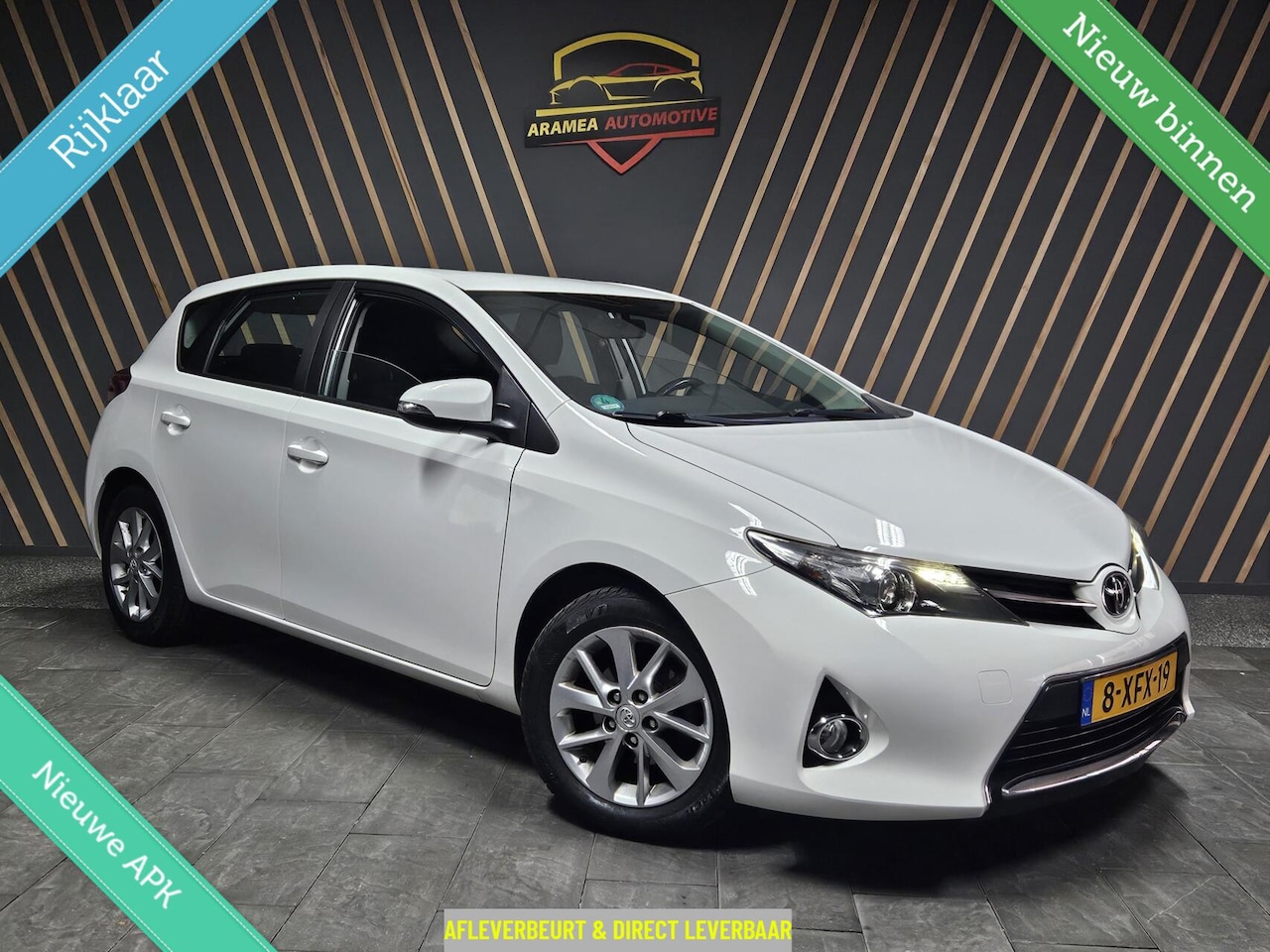 Toyota Auris - 1.3 Now 2014|Trekhaak|Nieuwe APK|Cruise Control - AutoWereld.nl