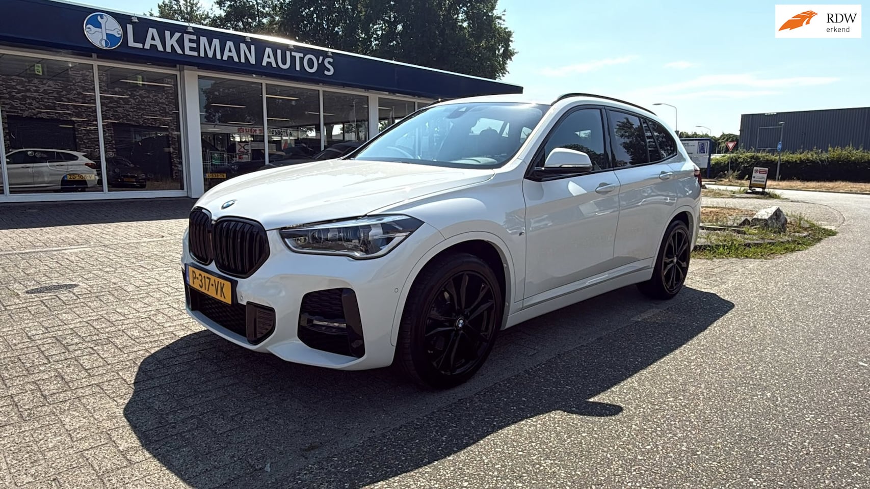 BMW X1 - SDrive18i High Executive M Sport Navi Xenon Alcantara Whiteline Inruil Huurkoop Garantie - AutoWereld.nl