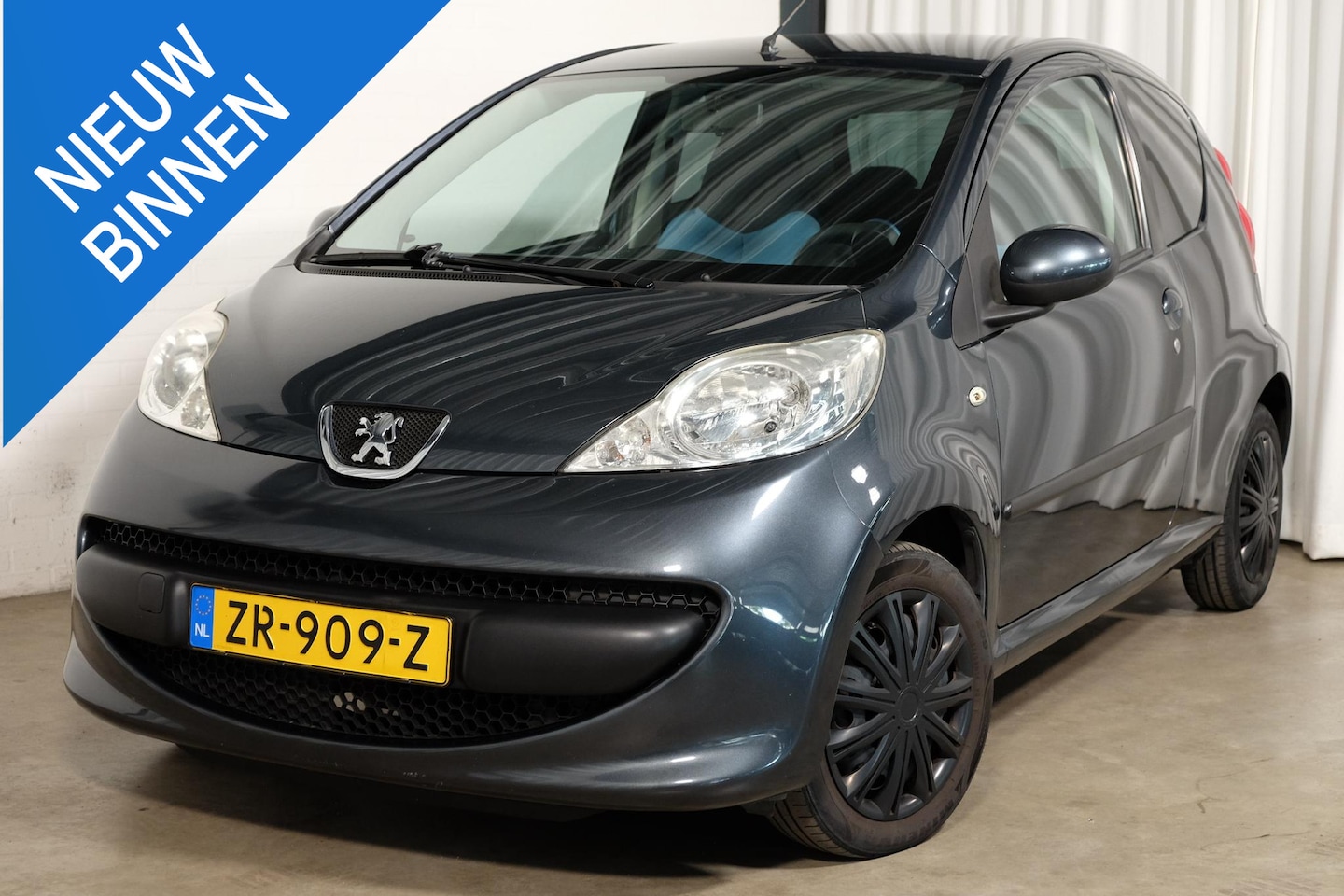 Peugeot 107 - 1.0-12V XR 1.0-12V XR - AutoWereld.nl
