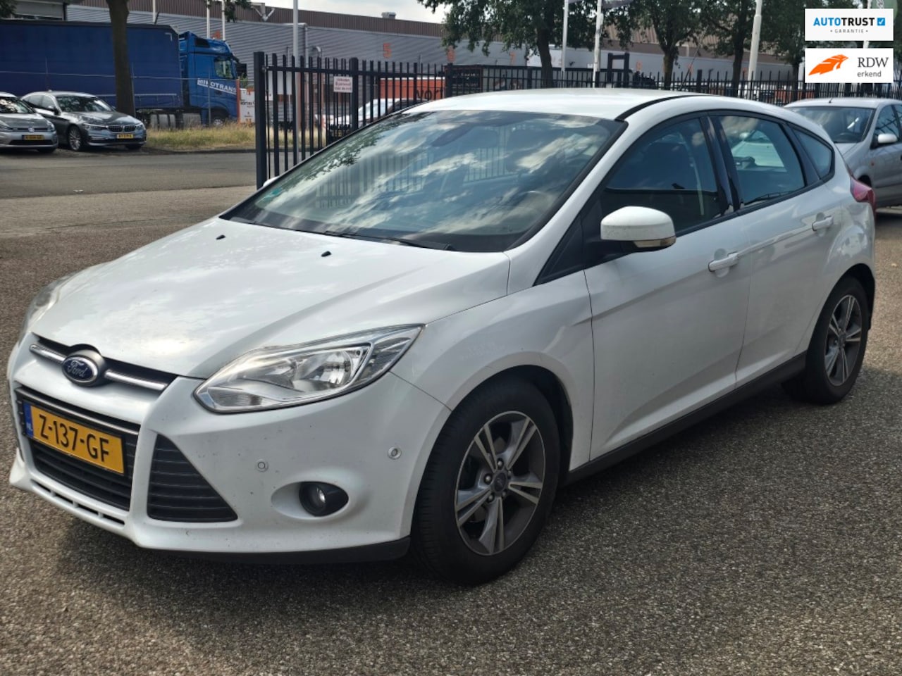 Ford Focus - 1.0 EcoBoost Edition MOTOR DEFECT GEEN COMPRESSIE OP CILINDER 2 - AutoWereld.nl
