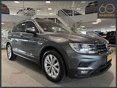 Volkswagen Tiguan - 1.4 TSI ACT Comfortline, NL auto, Pano, Trekhaak, Adaptive