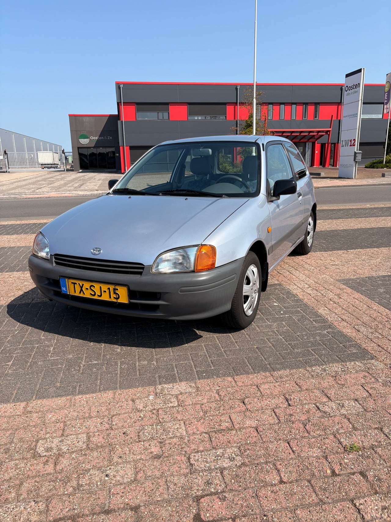 Toyota Starlet - 1.3-16V XLi Automaat | 1e Eigenaar | Recent onderhoud | APK 09-2027 | 1998 | 137.098 km | - AutoWereld.nl