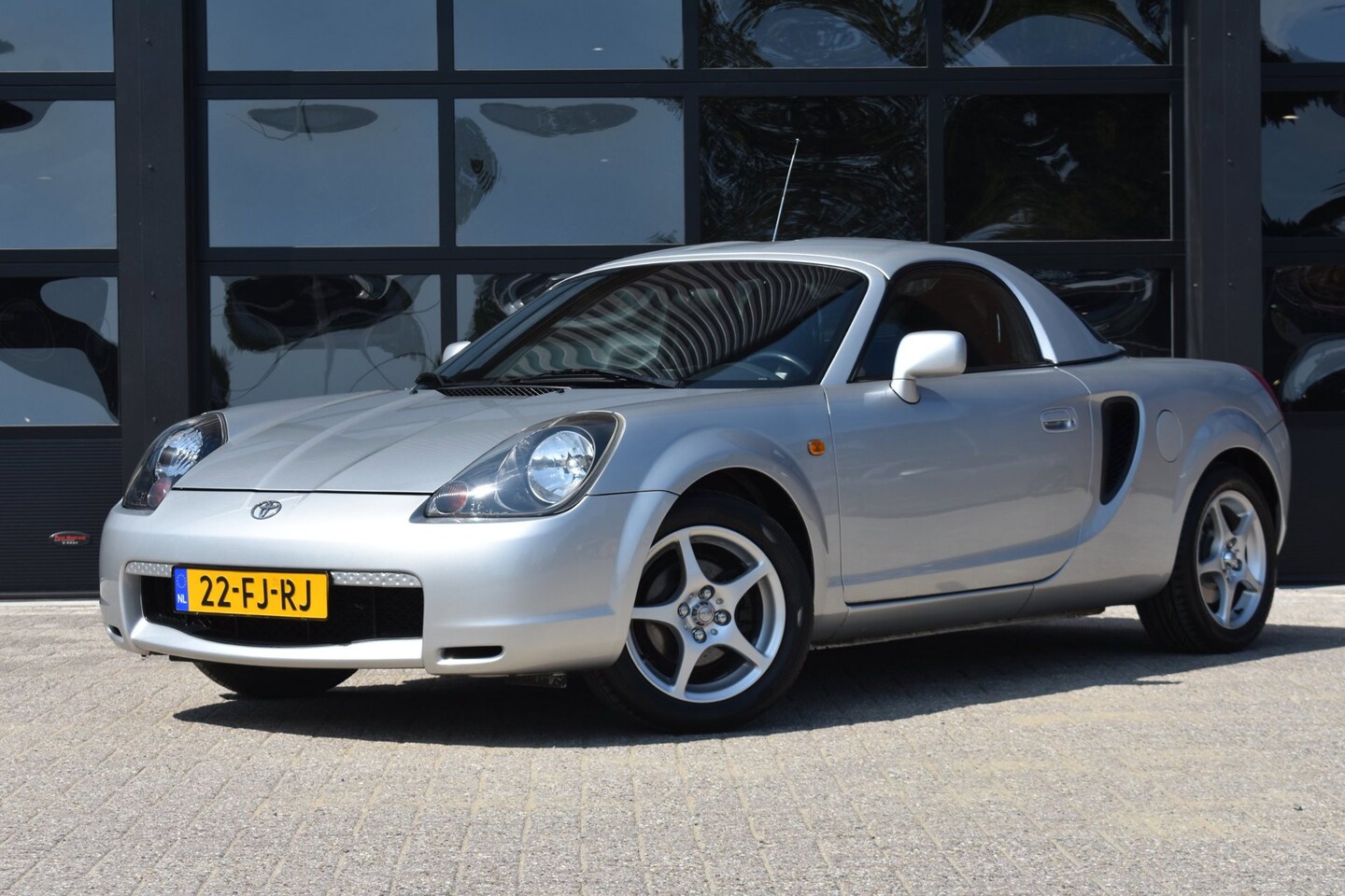 Toyota MR 2 - 1.8-16v VVT-i '00 NL Auto NAP Airco Hardtop Inruil mogelijk - AutoWereld.nl