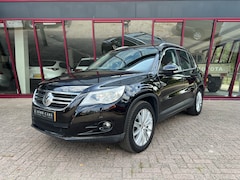 Volkswagen Tiguan - 2.0 TSI Sport&Style 4Motion | Trekhaak | Airco | Leder | Cruise | Stoelverw. |