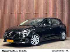 Renault Mégane - 1.3 TCe Bose Navi-Pdc-Camera-Cruise-Clima-Carplay-NL Auto-NAP