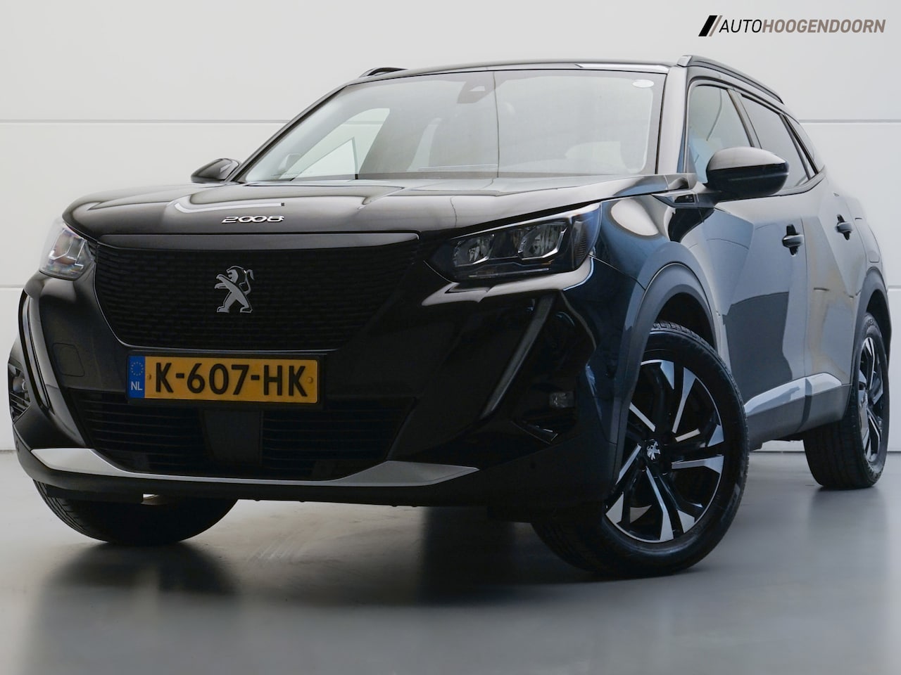 Peugeot e-2008 - EV Allure 50 kWh Sport SOH 90% (APPLE CARPLAY,LED,PREMIUM-STOELEN,KEYLESS,STOELVERWARMING, - AutoWereld.nl