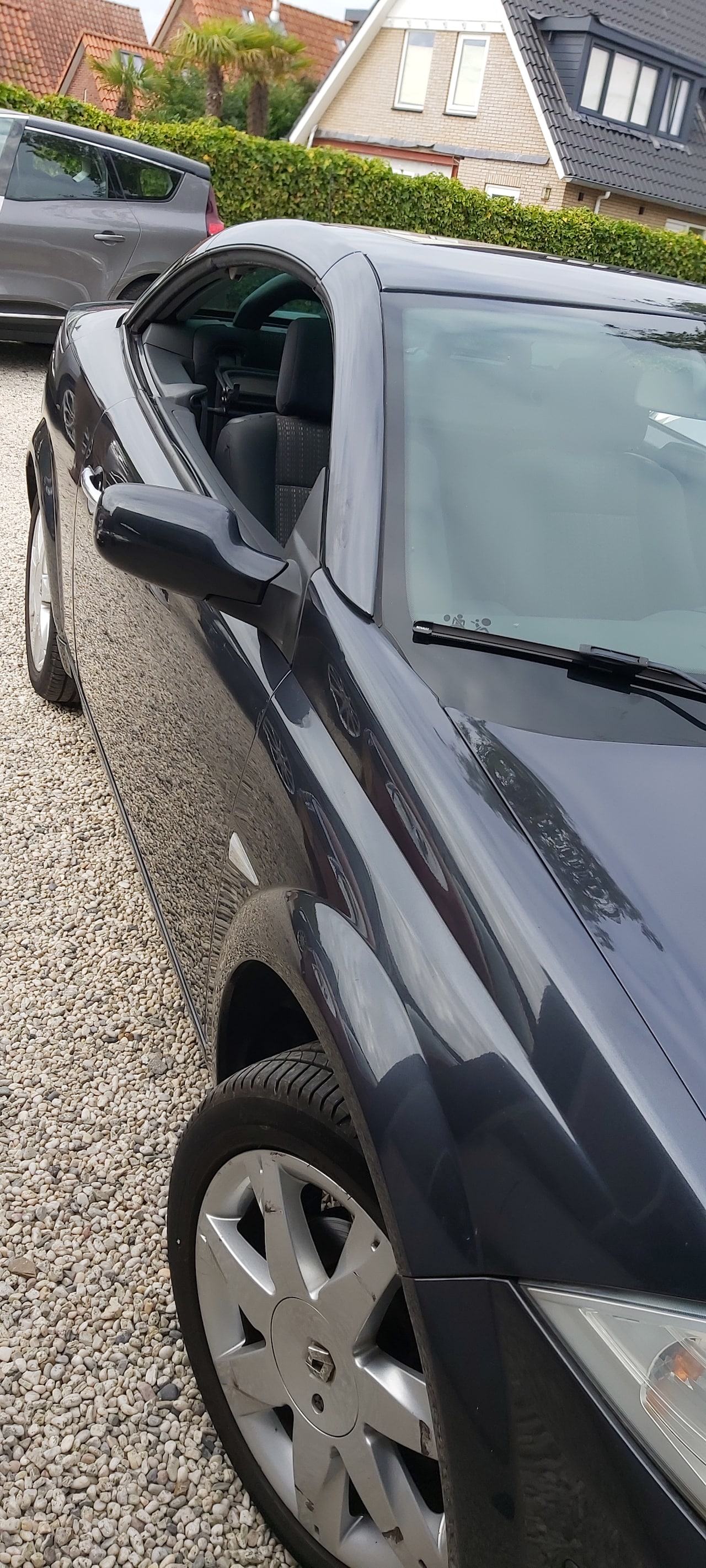 Renault Mégane coupé cabriolet - 1.6-16V Authentique Cabrio Antracietgrijs zeer fijne auto, gaat weg wegens Emigratie. - AutoWereld.nl