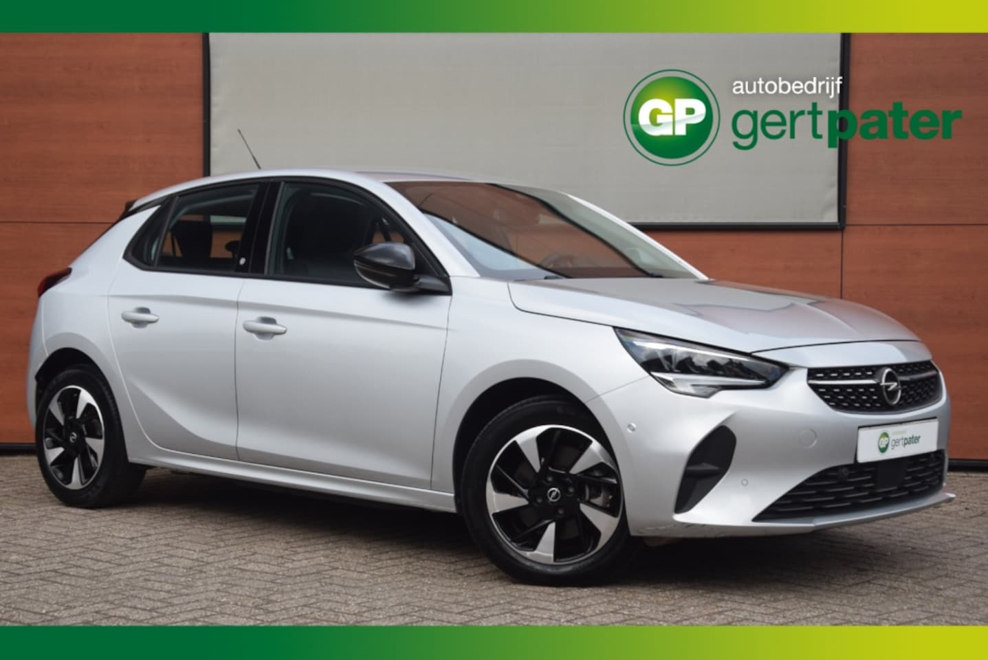 Opel Corsa-e - Elegance 50kWh Camera/Cruise/Carplay/Clima/PDC/SOH99% - AutoWereld.nl