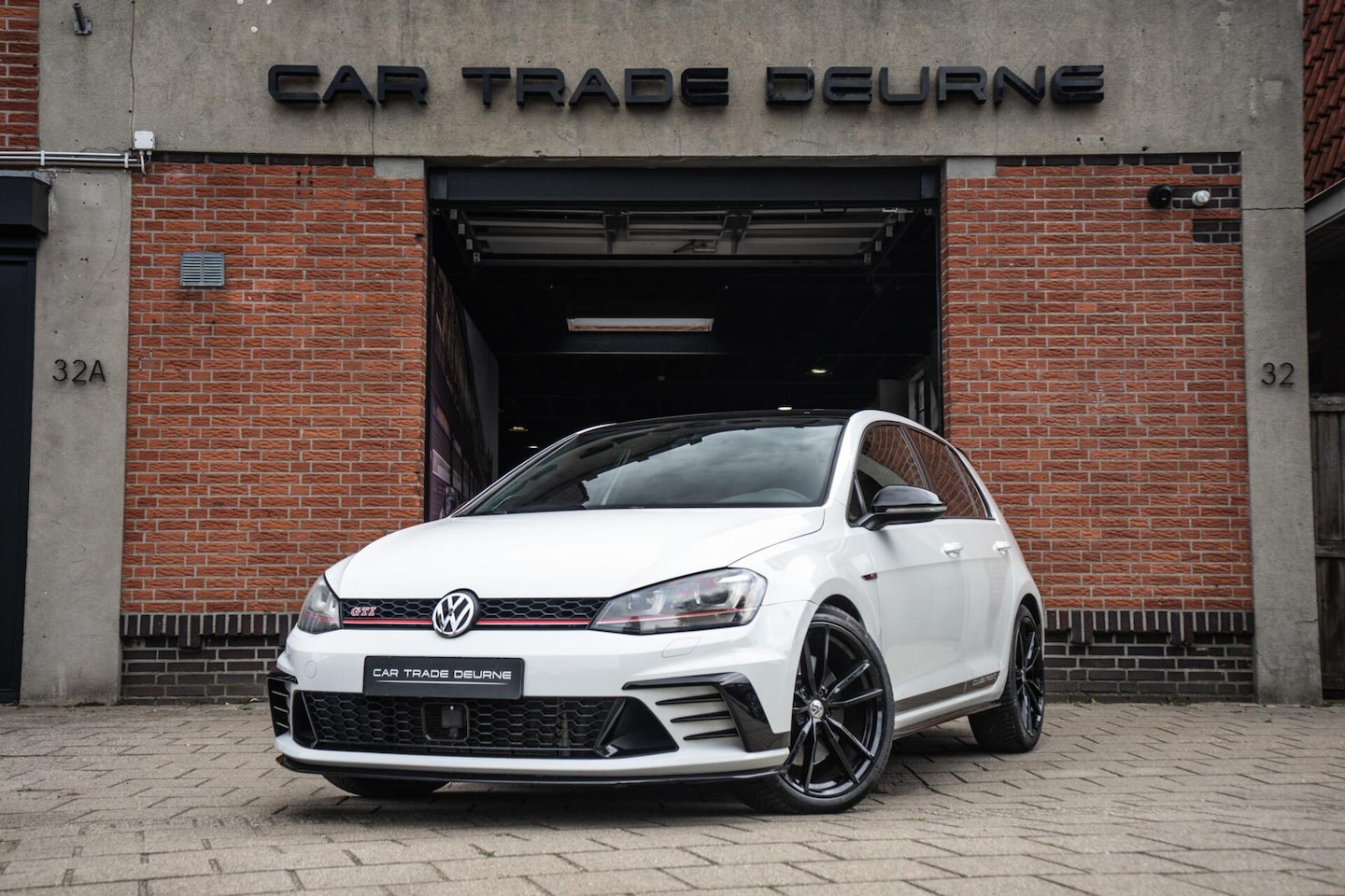 Volkswagen Golf - 2.0 TSI GTI Clubsport Keyless / ACC / Dynaudio - AutoWereld.nl