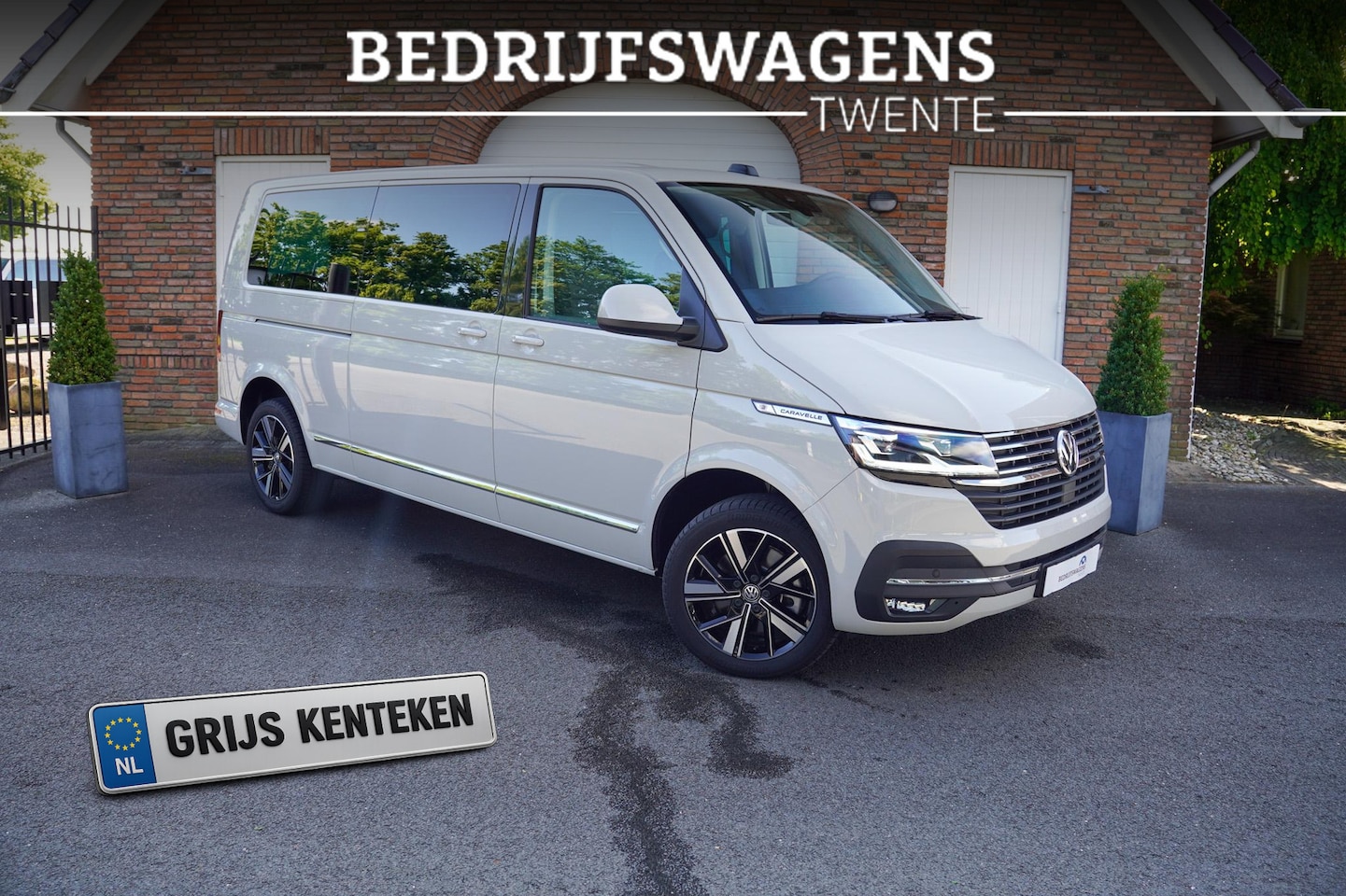 Volkswagen Transporter Caravelle - T6.1 204PK DSG FULL OPTIONS L2H1 DC LAATSTE Volkswagen Transporter 2.0 TDI L2H1 30 DC - AutoWereld.nl