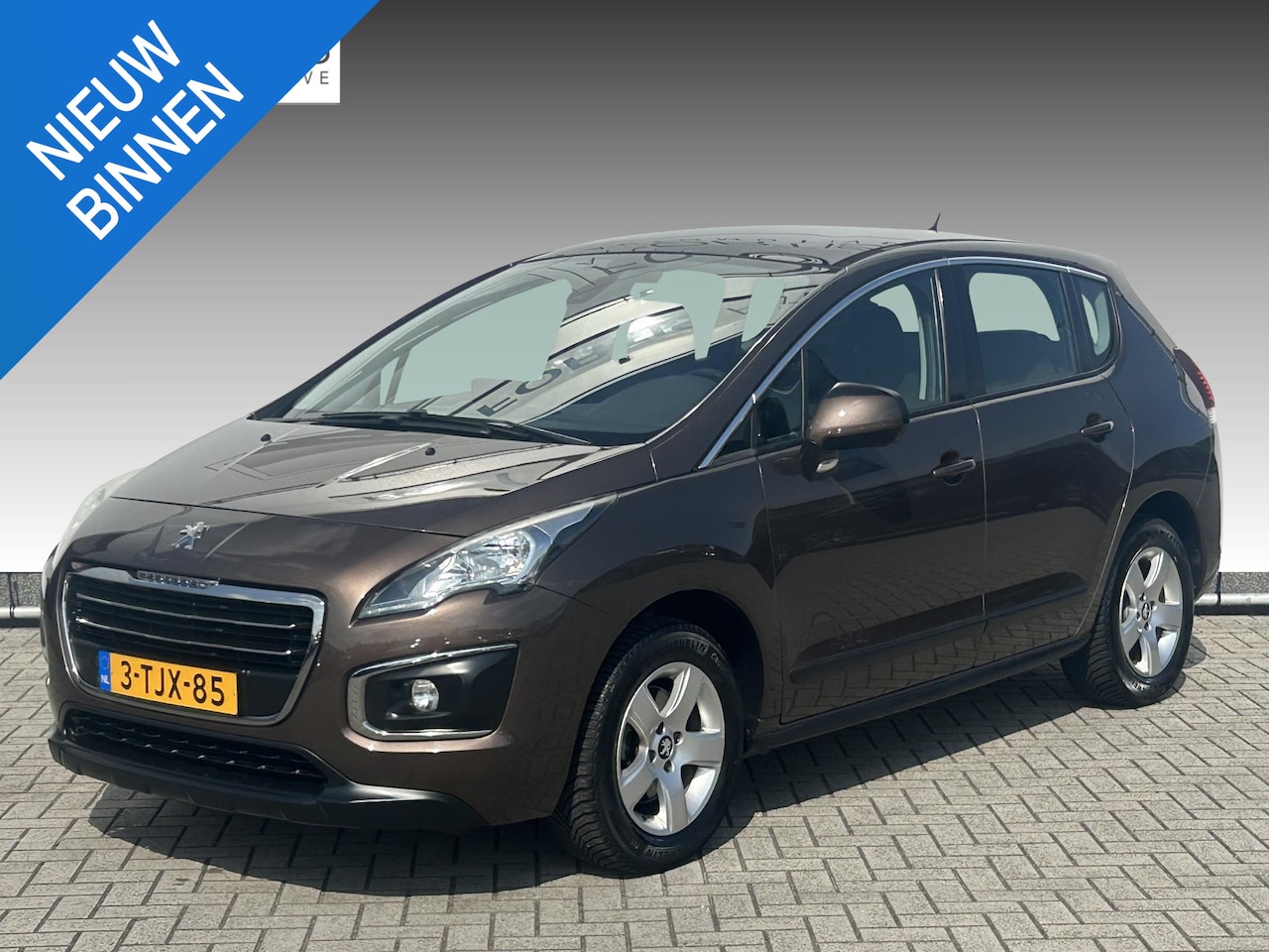 Peugeot 3008 - 1.6 THP Active NL-AUTO | PANODAK | TREKHAAK | NAVIGATIE | CAMERA - AutoWereld.nl