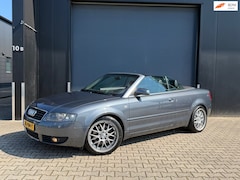 Audi A4 Cabriolet - 2.4 V6 handgeschakeld, lage kilometerstand