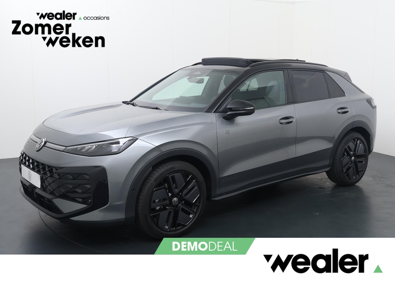 Volkswagen T-Roc - 1.5 eTsi 150pk R-Line First Edition | Panoramadak | LED Matrix | Elektr. achterklep | Harm - AutoWereld.nl