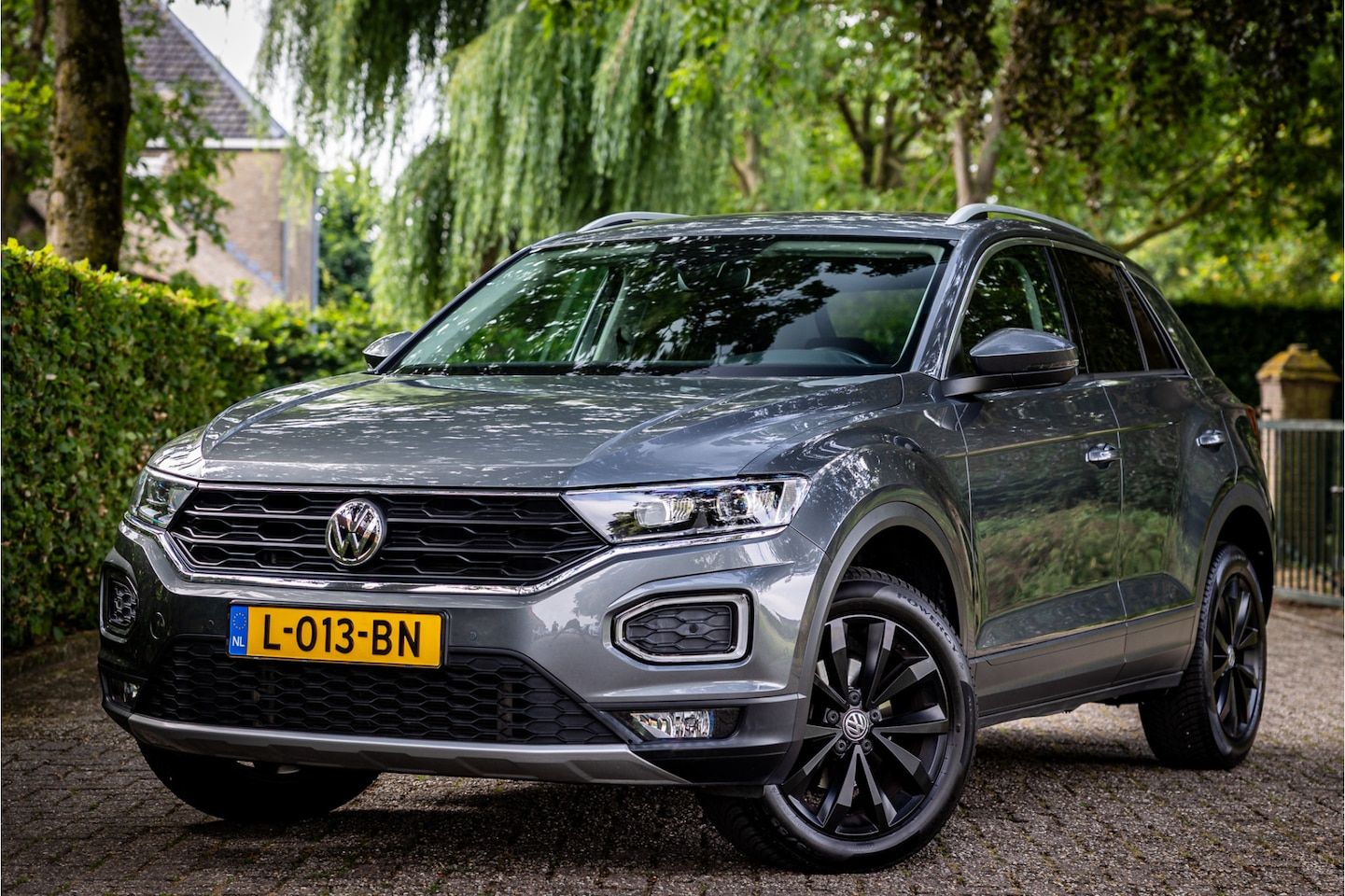 Volkswagen T-Roc - 1.5 TSI Style Camera LED Carplay Stoelverwarming - AutoWereld.nl