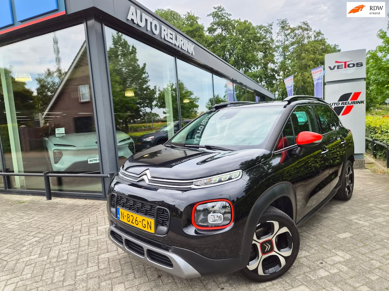 Citroën C3 Aircross - 1.2 PureTech S&S Shine/TREKHAAK/4 SEIZOENENBANDEN/NAVI - AutoWereld.nl