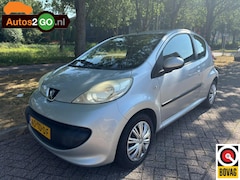 Peugeot 107 - 1.0-12V XS