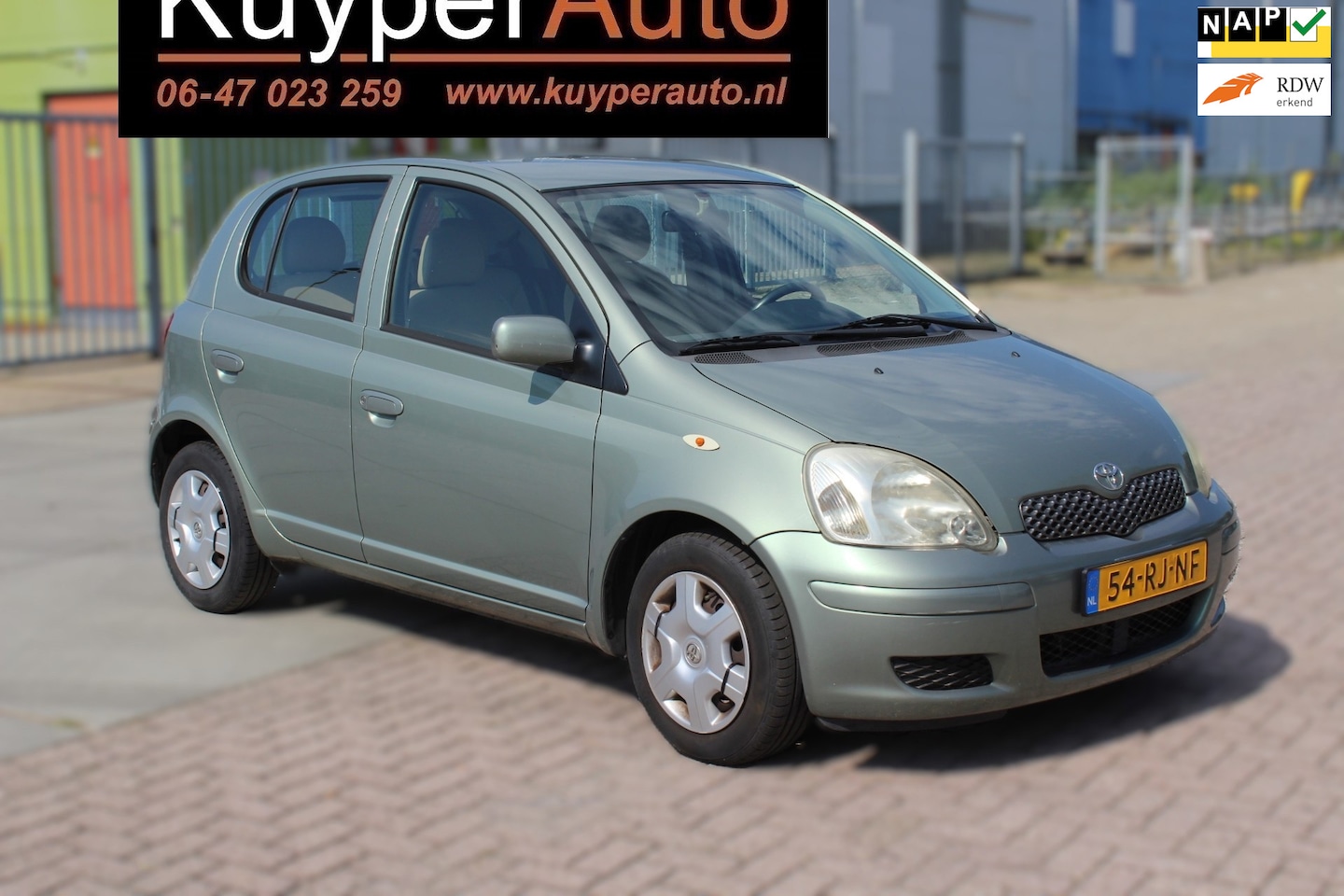 Toyota Yaris - 1.3 VVT-i Sol automaat airco leder TREKHAAK 5 DRS - AutoWereld.nl