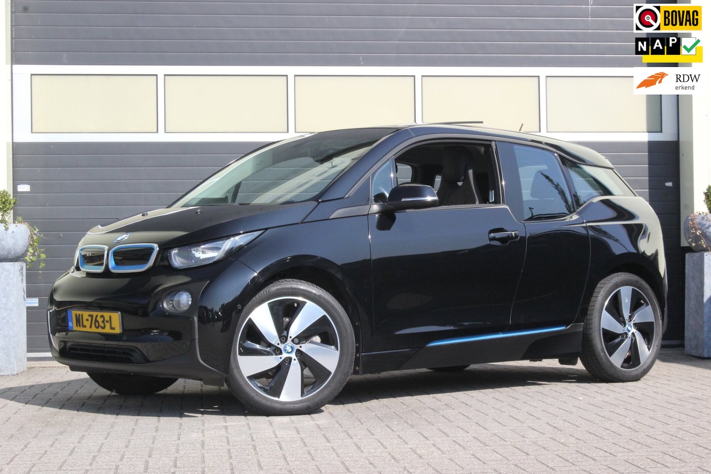 BMW i3 - High Voltage Edition 94Ah 33 kWh | Schuifdak | - AutoWereld.nl