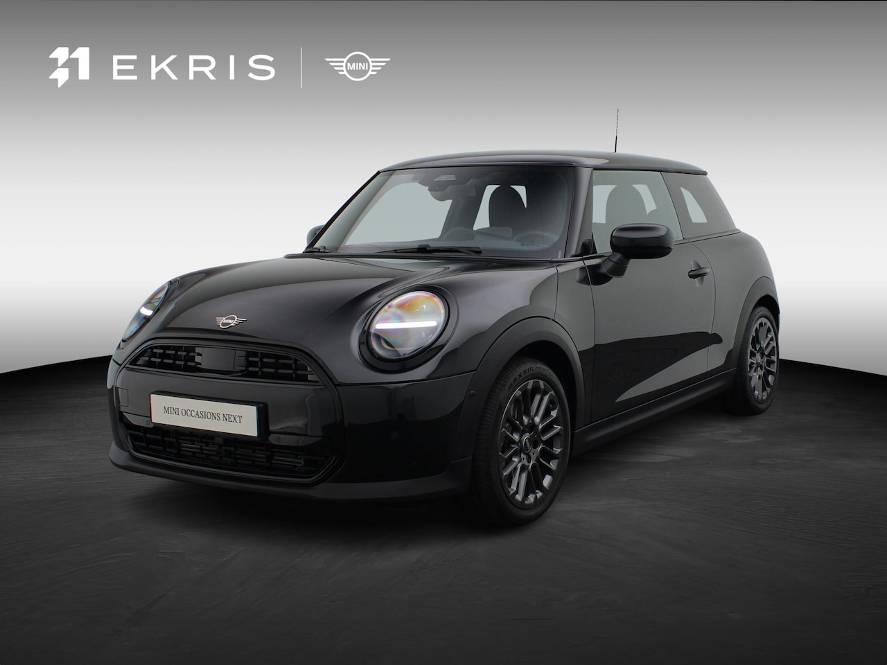MINI 3-Deurs - Cooper C Blackyard + Parking Assistant + Driving Assistant + Elektrisch verwarmde voorstoe - AutoWereld.nl