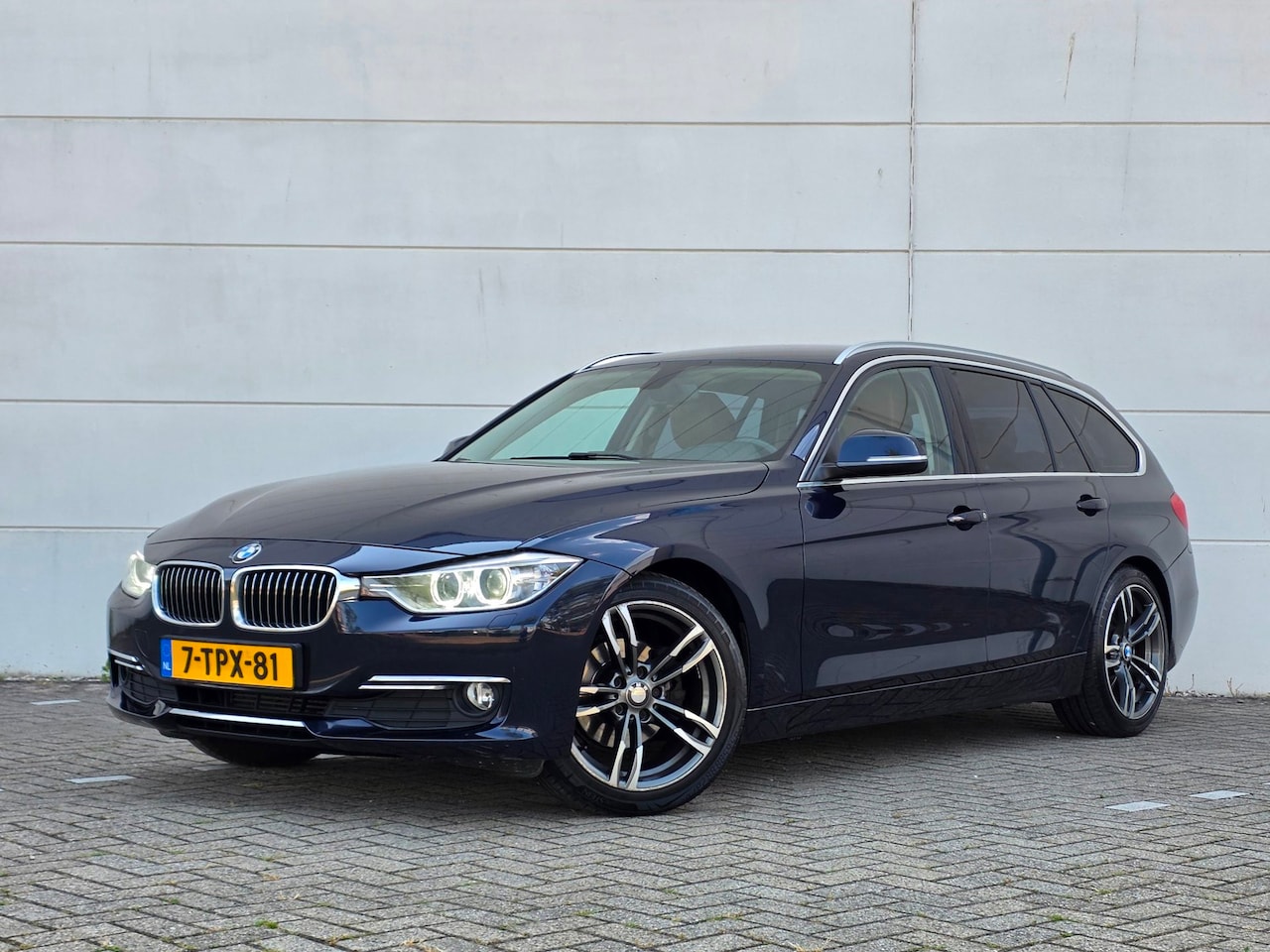 BMW 3-serie Touring - 320d 163pk AUT. High-Exe. |NL-AUTO|Leder|Xenon|Trekhaak|Gr.Navi|ClimateControl|Stoelverwar - AutoWereld.nl