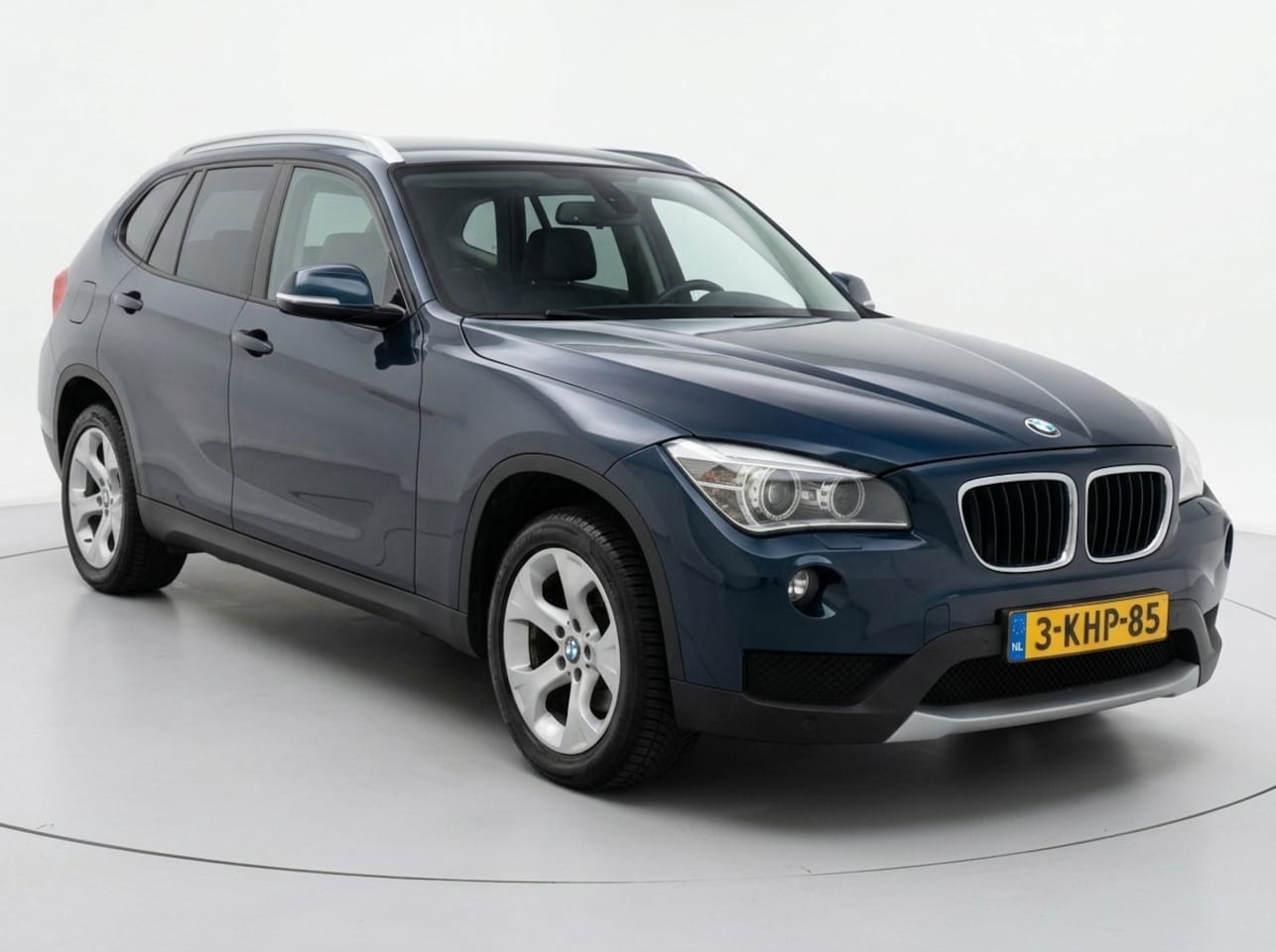 BMW X1 - XDrive20i Chrome Line|Xenon|Navi|Cruise|PDC|Trekhaak - AutoWereld.nl