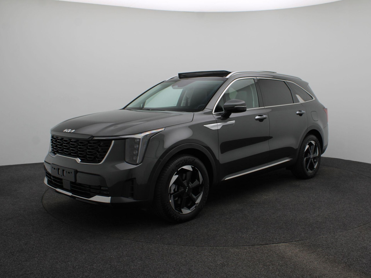 Kia Sorento - 1.6 T-GDi Plug-in Hybrid 4WD DynamicPlusLine 7p Navigatie | Climate Control | Lm velgen | - AutoWereld.nl