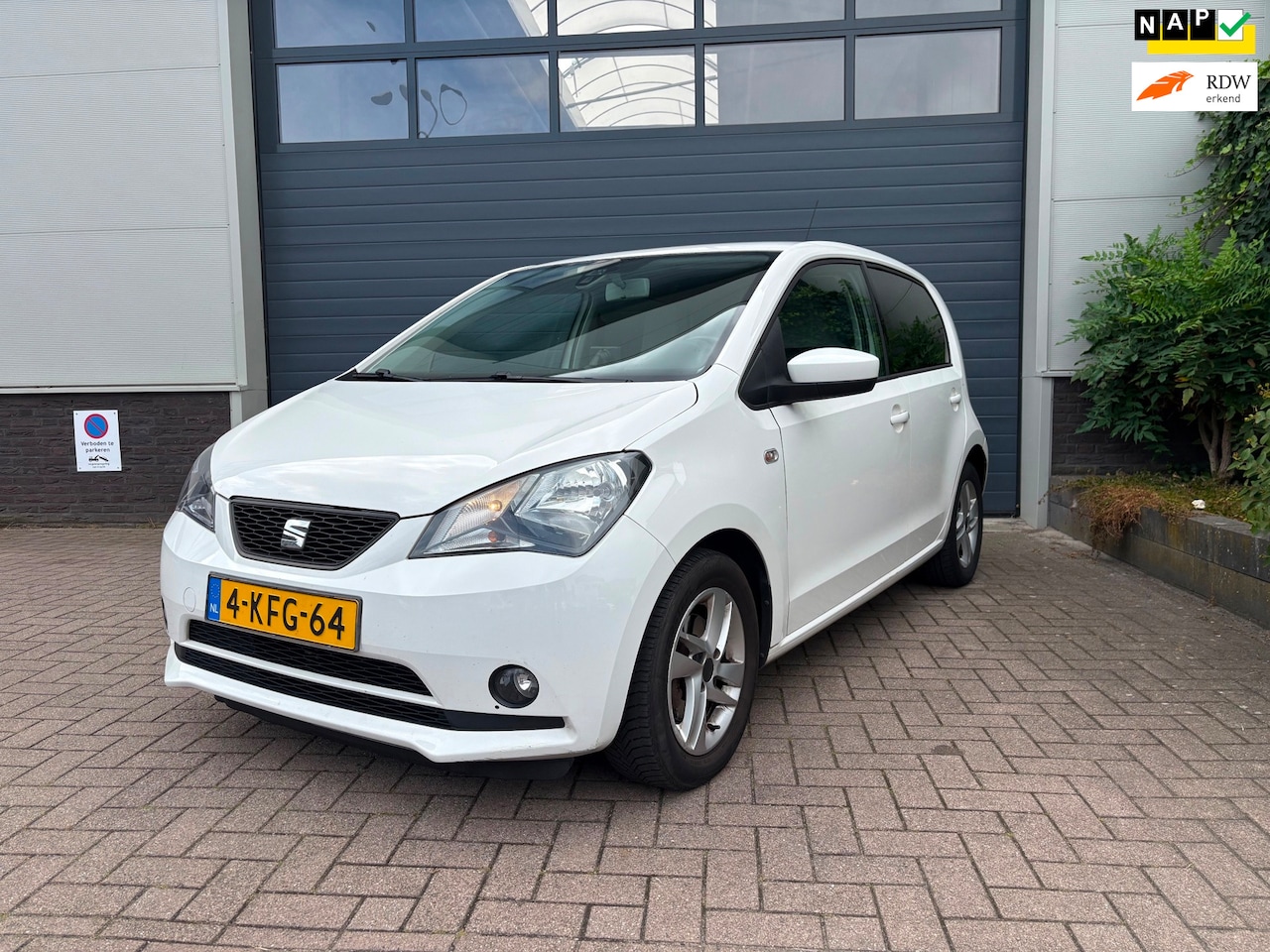 SEAT Mii - | 1.0 Chill out 5 deurs | Airco | Navigatie | Telefoonverbinding | - AutoWereld.nl