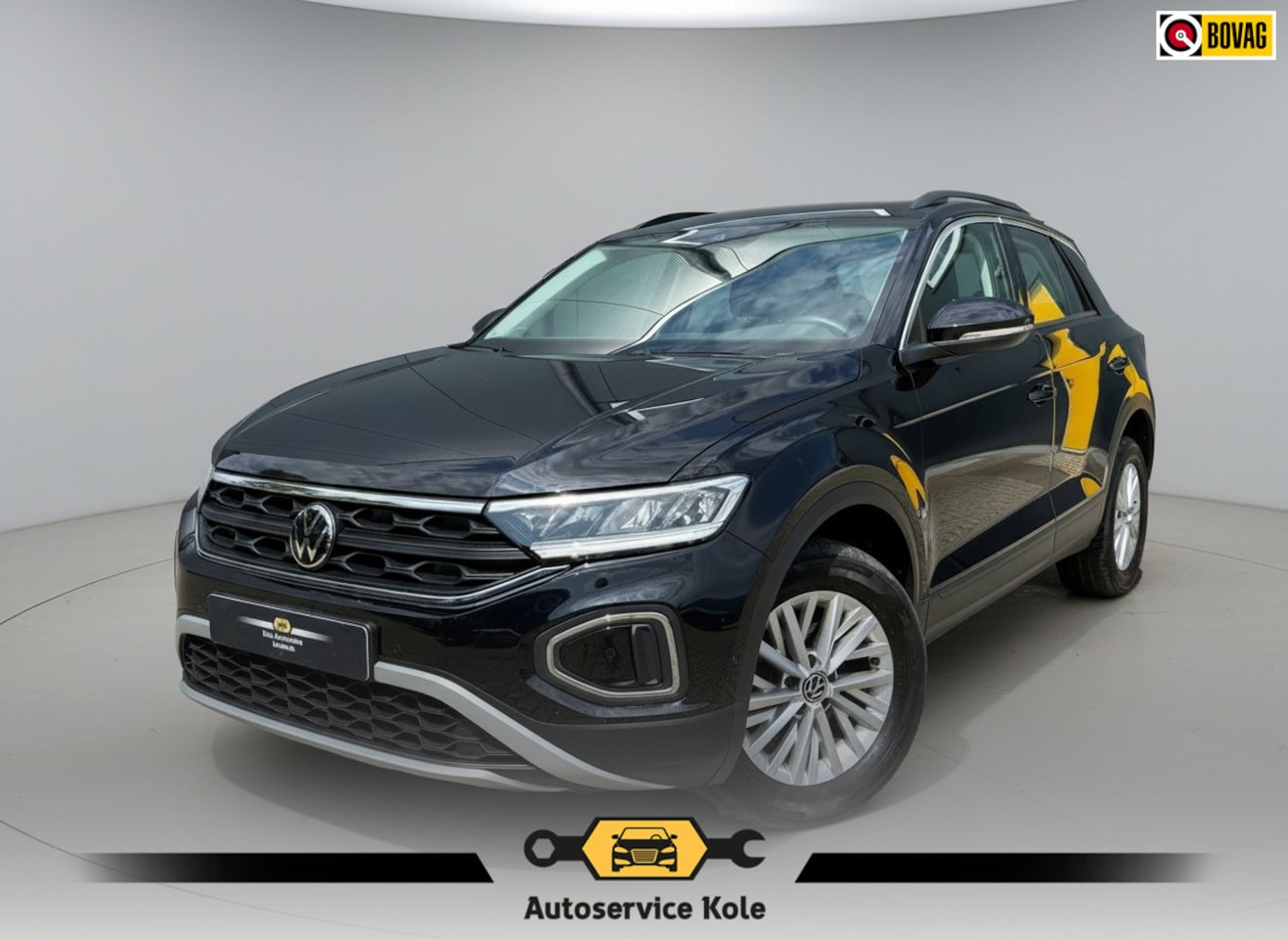 Volkswagen T-Roc - 1.0 TSI Life * Carplay * Stoelverwarming * Climate Control * Adaptieve Cruise Control * - AutoWereld.nl