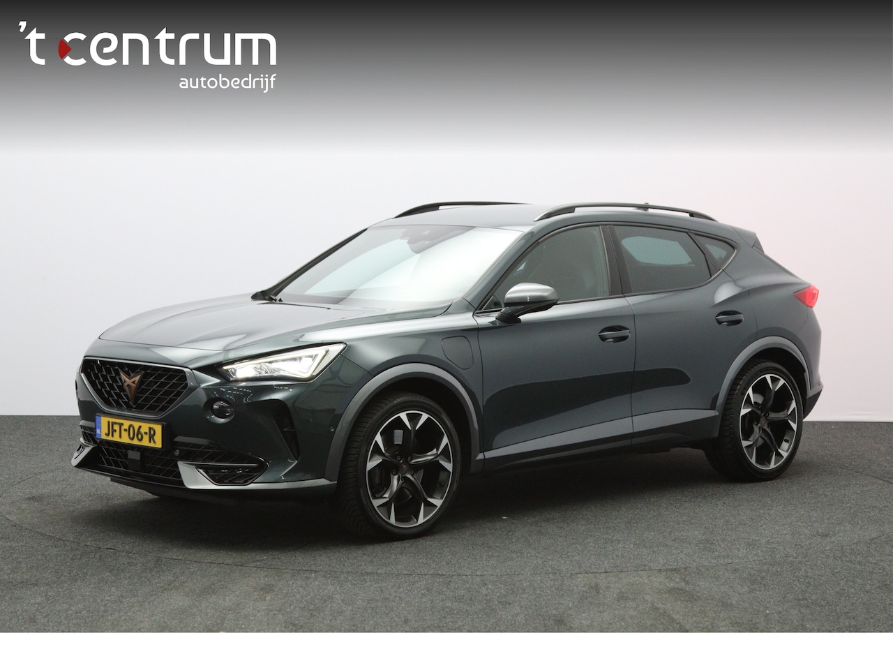 CUPRA Formentor - 1.4 e-Hybrid 245 PK VZ Performance PHEV, Stuur-Startknop, Winterpakket, Carplay, Kuipstoel - AutoWereld.nl