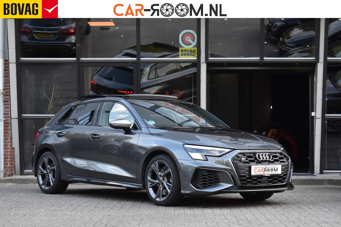 Audi A3 Sportback - 2.0 TFSI S3 quattro Pano Massage Keyless Lane Acc Camera - AutoWereld.nl