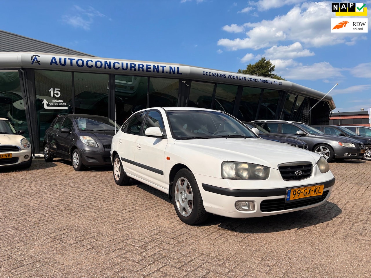 Hyundai Elantra - 2.0i-16V GLS 2.0i-16V GLS, Airco Automaat, Navi, Inruil mogelijk. - AutoWereld.nl