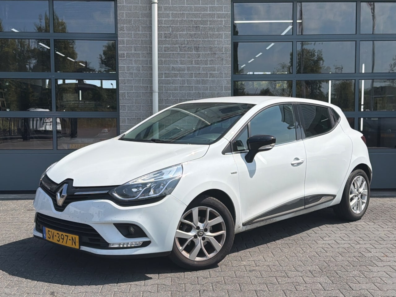 Renault Clio - 0.9 TCe Limited| Dealeronderhouden| - AutoWereld.nl