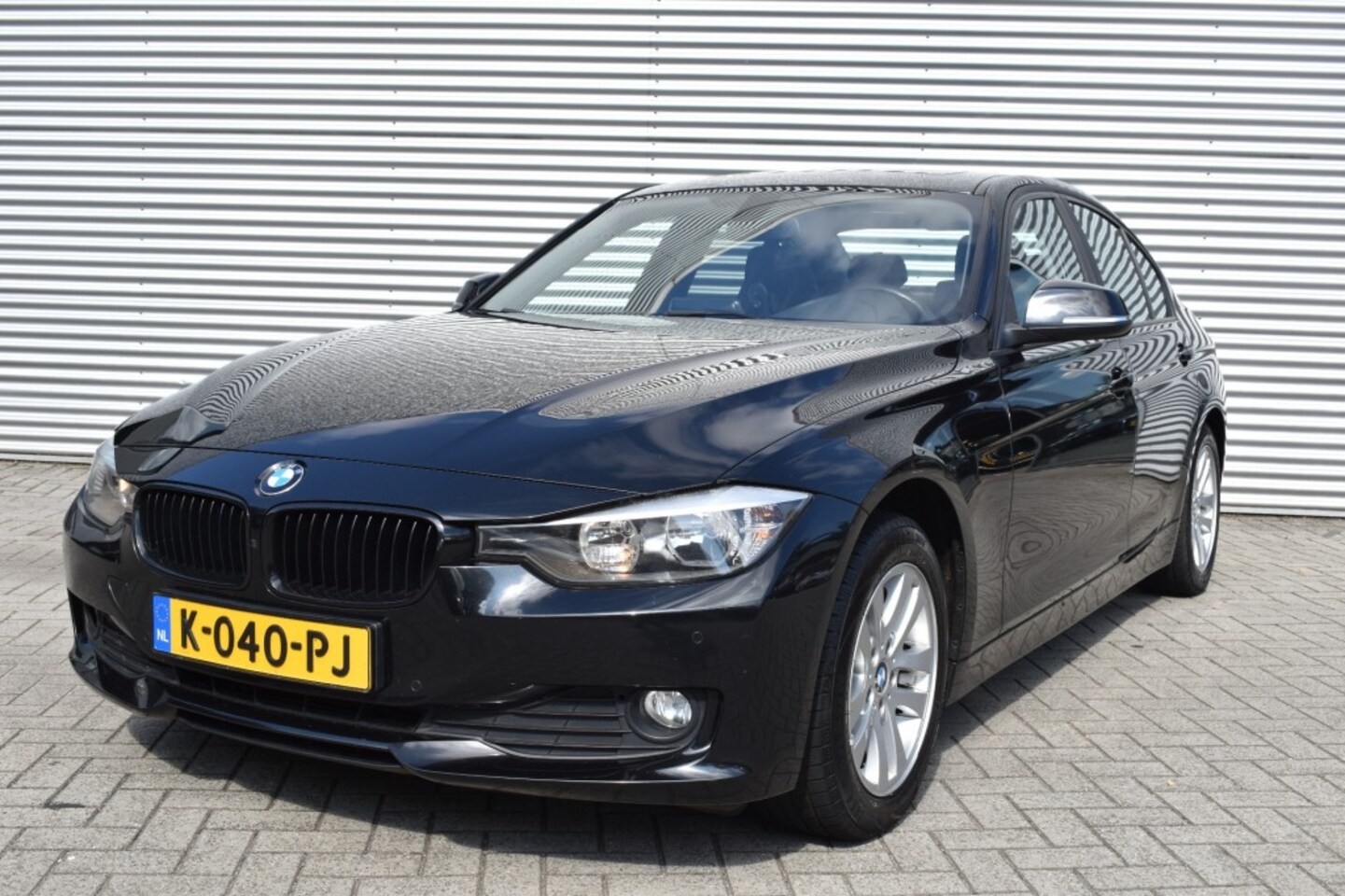 BMW 3-serie - 316I HIGH EXECUTIVE  / AUTOMAAT / APK 3-2027 / MEENEEMPRIJS / - AutoWereld.nl