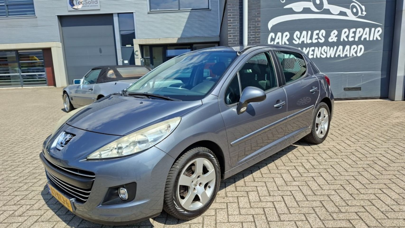 Peugeot 207 - 1.6 VTi 5-deurs / Clima / Cruise Control / Navigatie - AutoWereld.nl